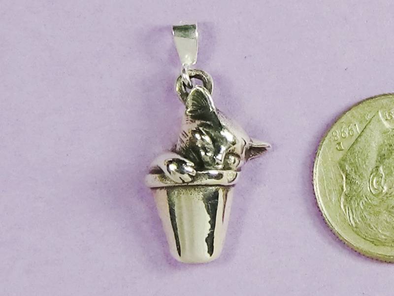 Schlafendes Kätzchen Sterling Silber Anhänger Entzückender Katzen-Liebhaber Geschenk Schlafendes Kätzchen Sterling Silber Anhänger Entzückender Katzen-Liebhaber Geschenk von CatofMine