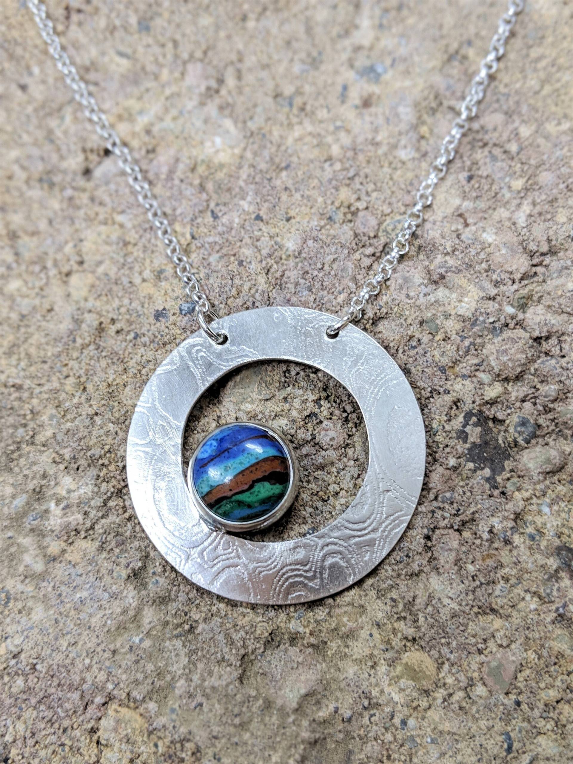 Regenbogen Calsilica Offener Kreis Anhänger Regenbogen Calsilica Offener Kreis Anhänger von CatsCreationsLLC