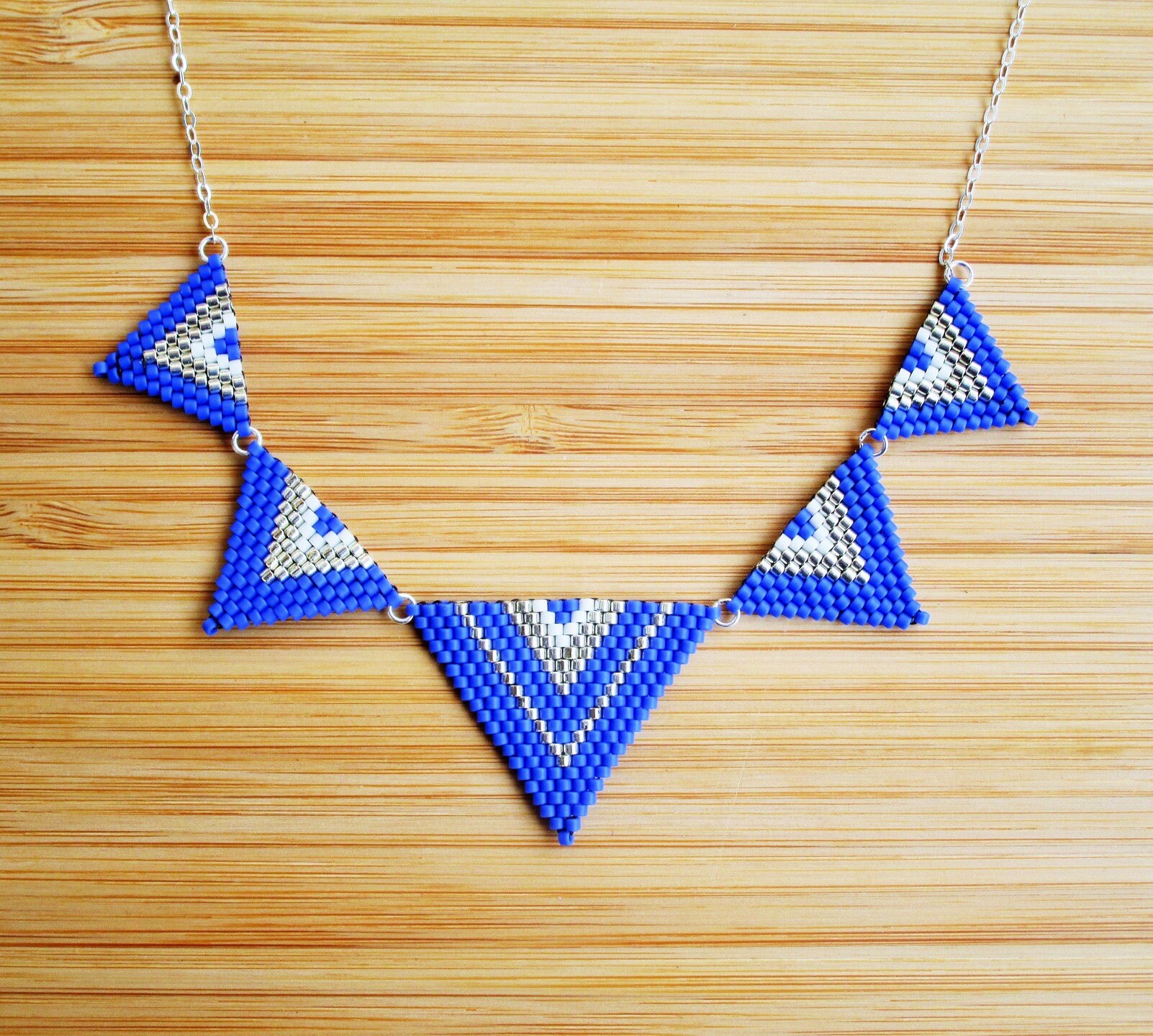 Königsblaue Latzkette Aus 925Er Silber, Handgewebte Dreiecke Miyuki-Perlen von Ccedille