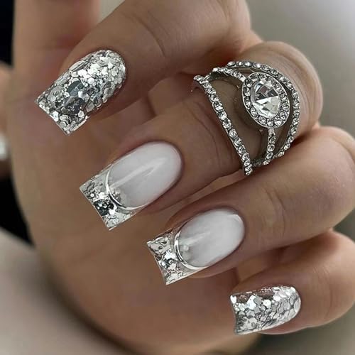 Ceboic 24 Stück Press on Nails Kurz Eckig, French Silber Glänzend Künstliche Nägel, Square Acryl Full Cover Kunstnägel Nägel Zum Aufkleben, Natürliche Fingernägel Fake Nails für Frauen und Mädchen von Ceboic