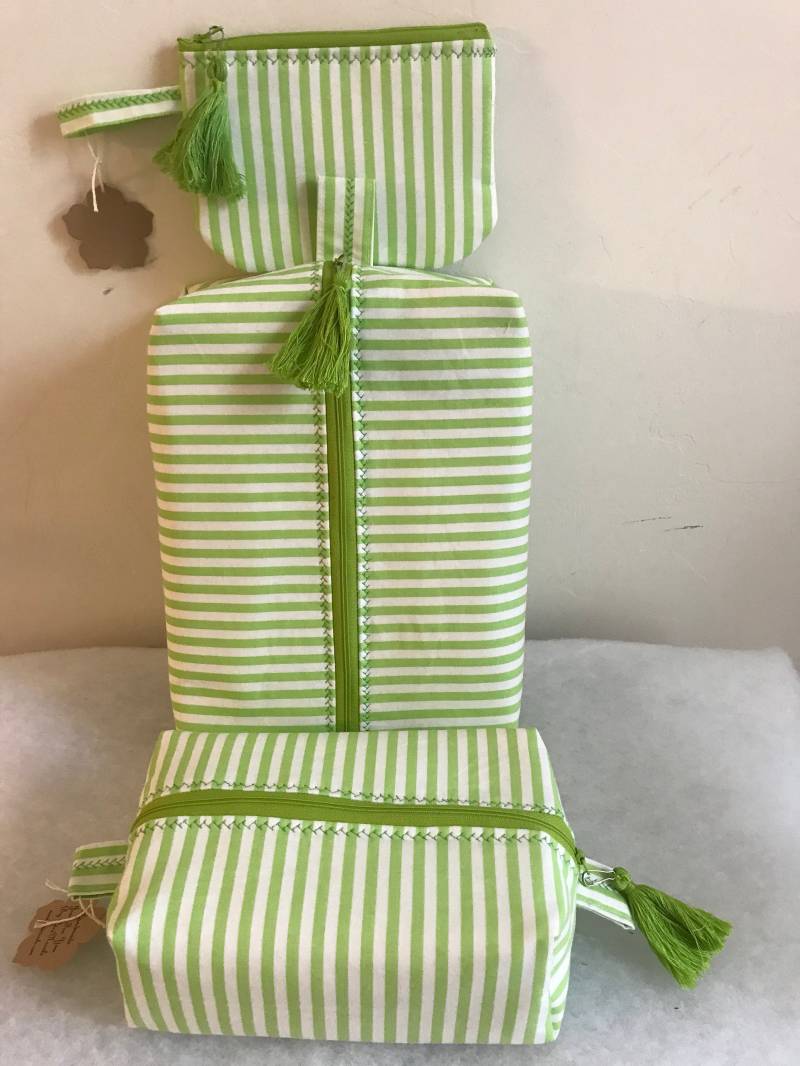 3Er Set. Extra Große Makeup Tasche, Mittlere Reisetasche Und Kosmetiktasche/Kulturtasche/Makeup Organizer/Schminktäschchen von CeciNicoleShop