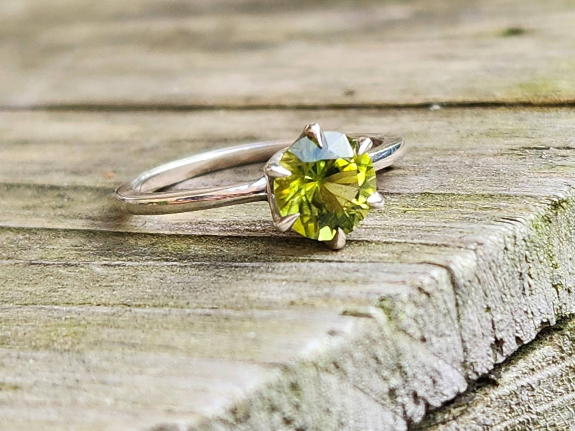 925 Sterling Silber Peridot Ring von CecileRaleyDesigns
