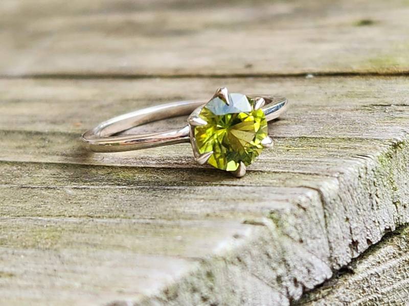 925 Sterling Silber Peridot Ring von CecileRaleyDesigns