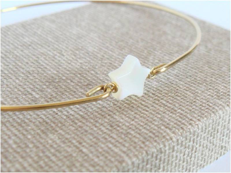 Perlmutt Stern Und Gold Armreif - Braut Armband Brautjungfer Geschenk Süßwasser Schmuck Für Jeden Tag Nach Maß Perlmutt Stern Und Gold Armreif - Braut Armband Brautjungfer Geschenk Süßwasser Schmuck Für Jeden Tag Nach Maß von Cecileis