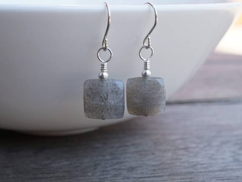 Labradorit Quadrat Sterling Silber Tropfen Ohrringe Schlichte Leichte von CecylDesign