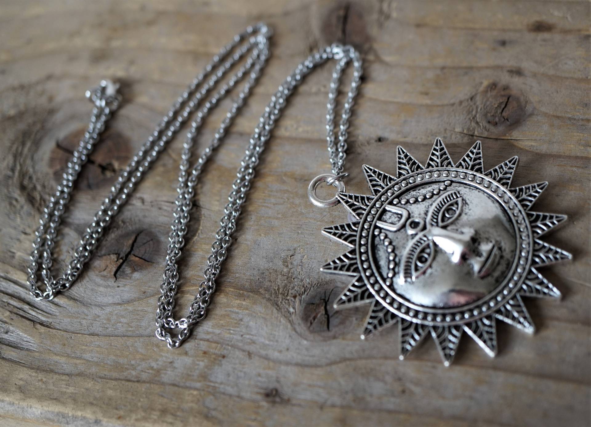 Lange Sonne Halskette, Boho Schmuck, Sonnenschmuck von CecylDesign