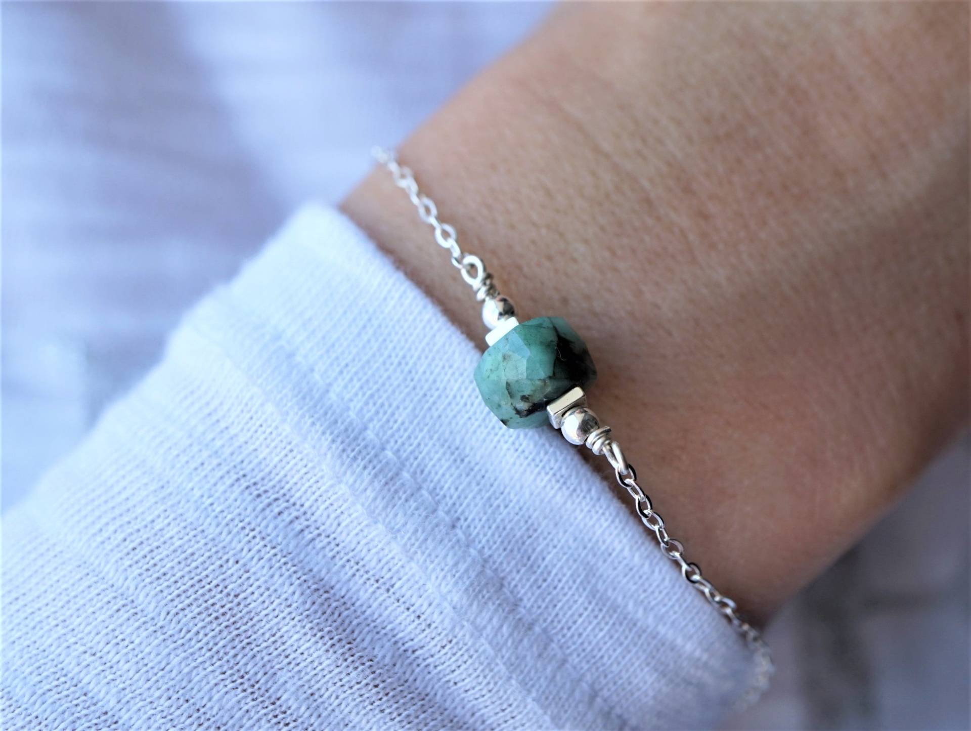Smaragd Würfel Sterling Silber Armband Geburtsstein Mai Grünes Stein Armband von CecylDesign