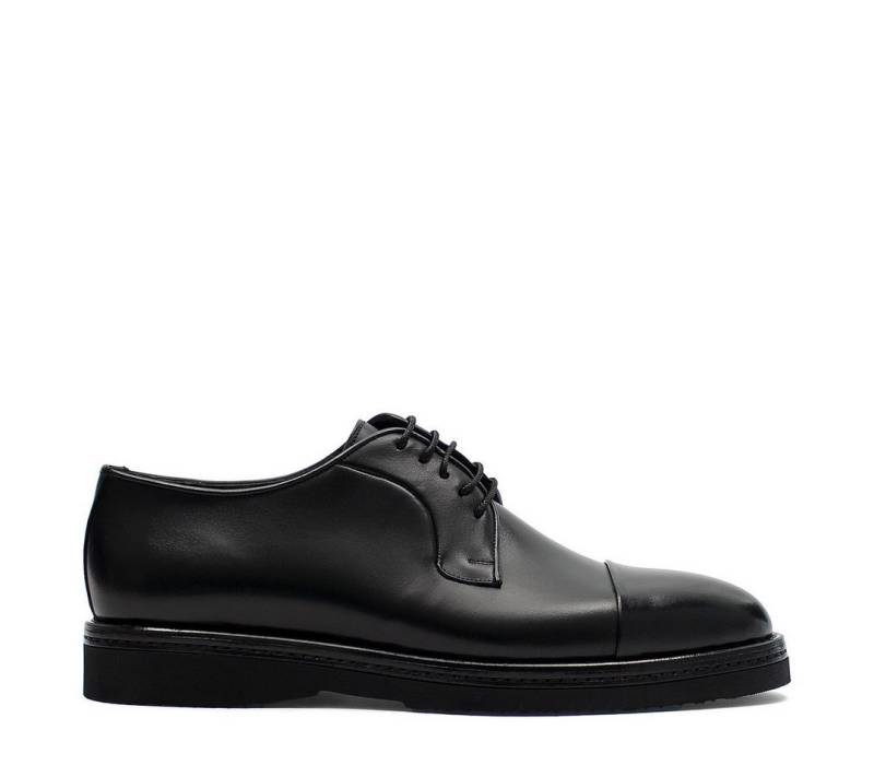 Celal Gültekin Elegante Derby-Schuhe aus Leder mit Cap-Toe-Design Schnürschuh Schwarzes Leder, Cap-Toe-Design, leichte EVA-Sohle von Celal Gültekin