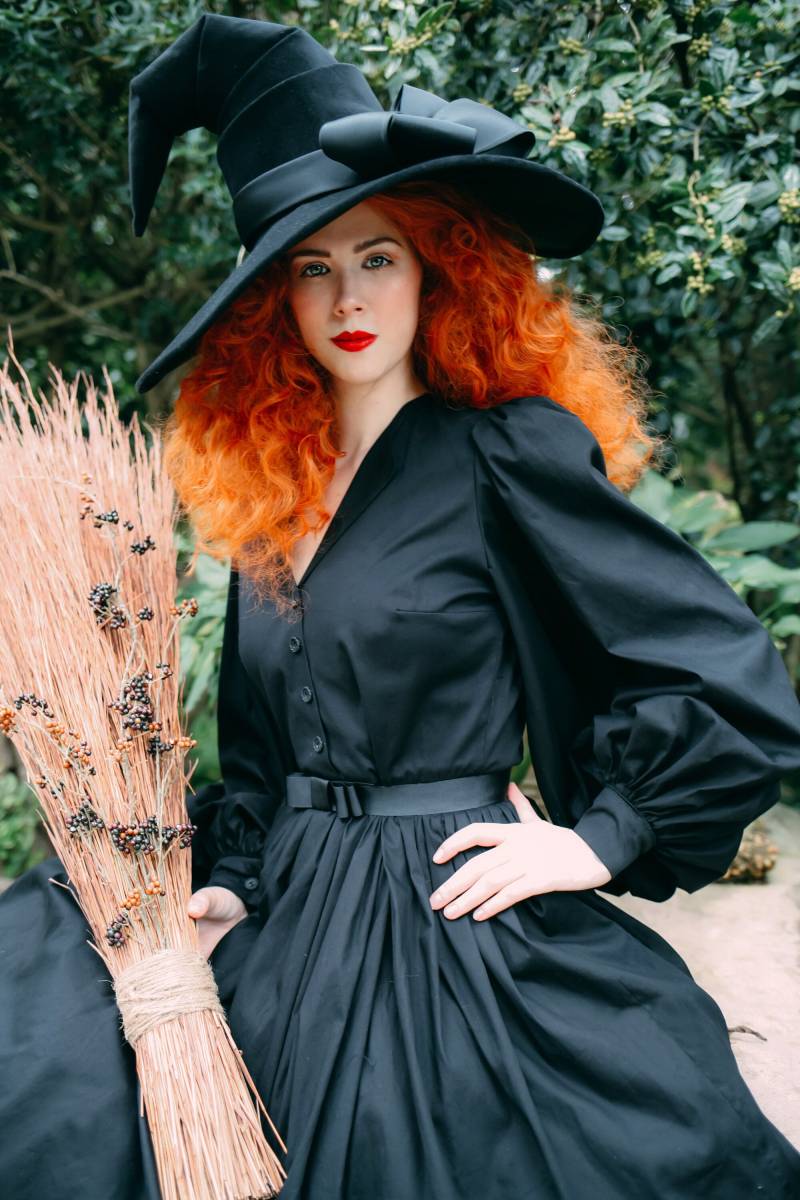 Ein Erstaunliches Viktorianisch Inspiriertes Bischofsärmelkleid. Handarbeit Nach Maß von CelesteLilou