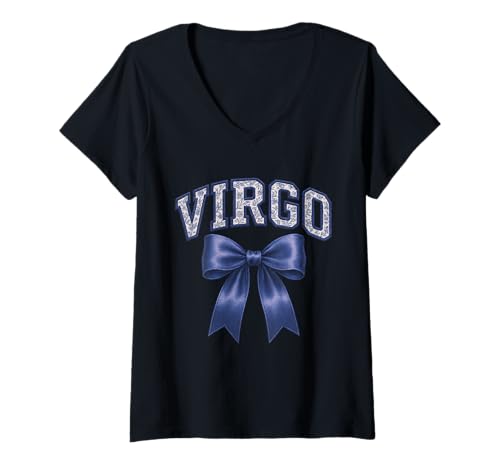 Damen Jungfrau Sternzeichen Chinoiserie Kokette Schleife Astrologie Design T-Shirt mit V-Ausschnitt Damen Jungfrau Sternzeichen Chinoiserie Kokette Schleife Astrologie Design T-Shirt mit V-Ausschnitt von Celestial Coquette Collective