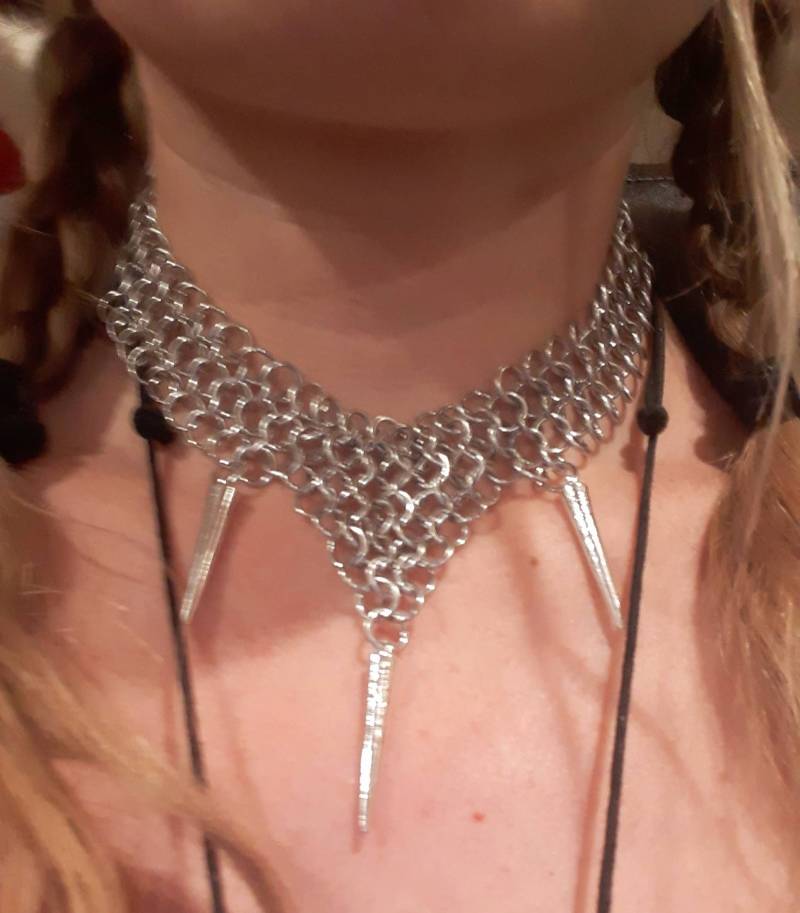 Spiky Chainmaile Halsreifen von CelestialChainmail