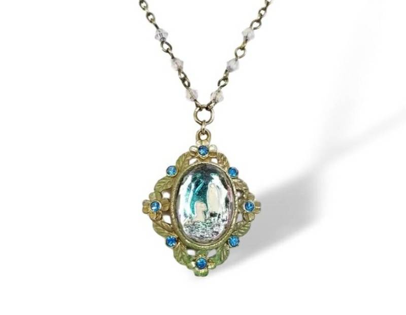 Vintage Halskette Unserer Lieben Frau Von Lourdes Merkurglas-Medaille, Strass-Religiöser Schmuck von Celestialbling