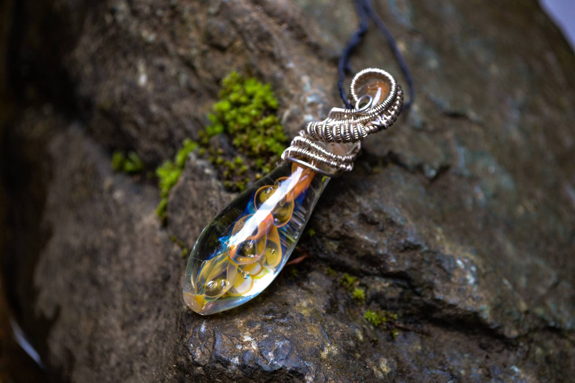 Matty Cool Collab Sterling Silber Draht Gewickelt Anhänger von Celestialwrapsbc