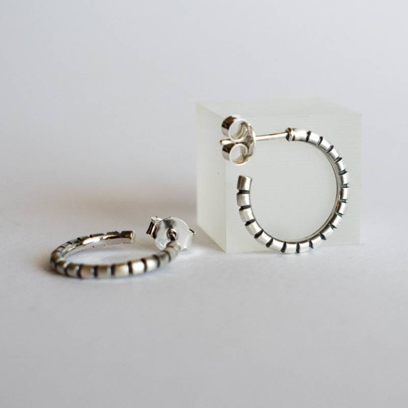 Handgemachte Sterling Silber Texturierte Creolen Oxidiert Boho Stil Handgemachte Sterling Silber Texturierte Creolen Oxidiert Boho Stil von CelinaSousa