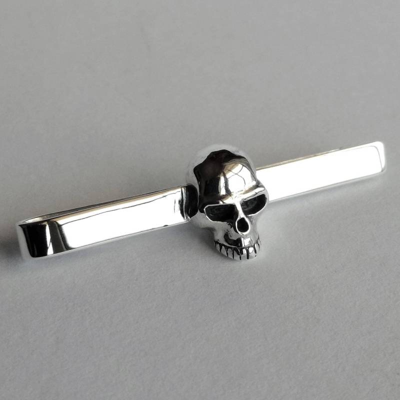 Handgemachte Sterling Silber Totenkopf Krawattenklammer Im Rebel Style Handgemachte Sterling Silber Totenkopf Krawattenklammer Im Rebel Style von CelinaSousa