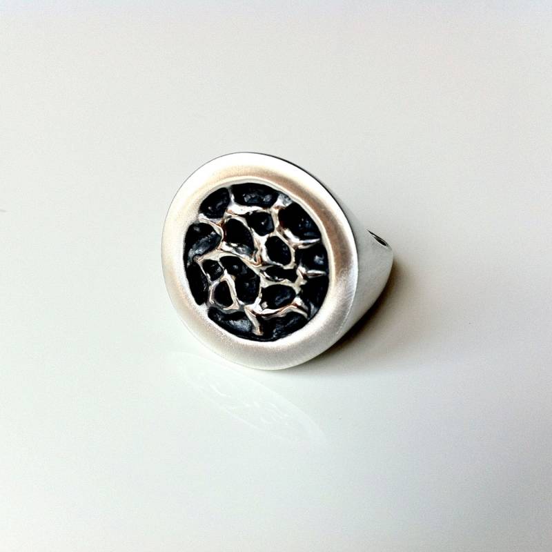 Oxidierte Grooves Sterling Silber Ring - Satin Finish von CelinaSousa