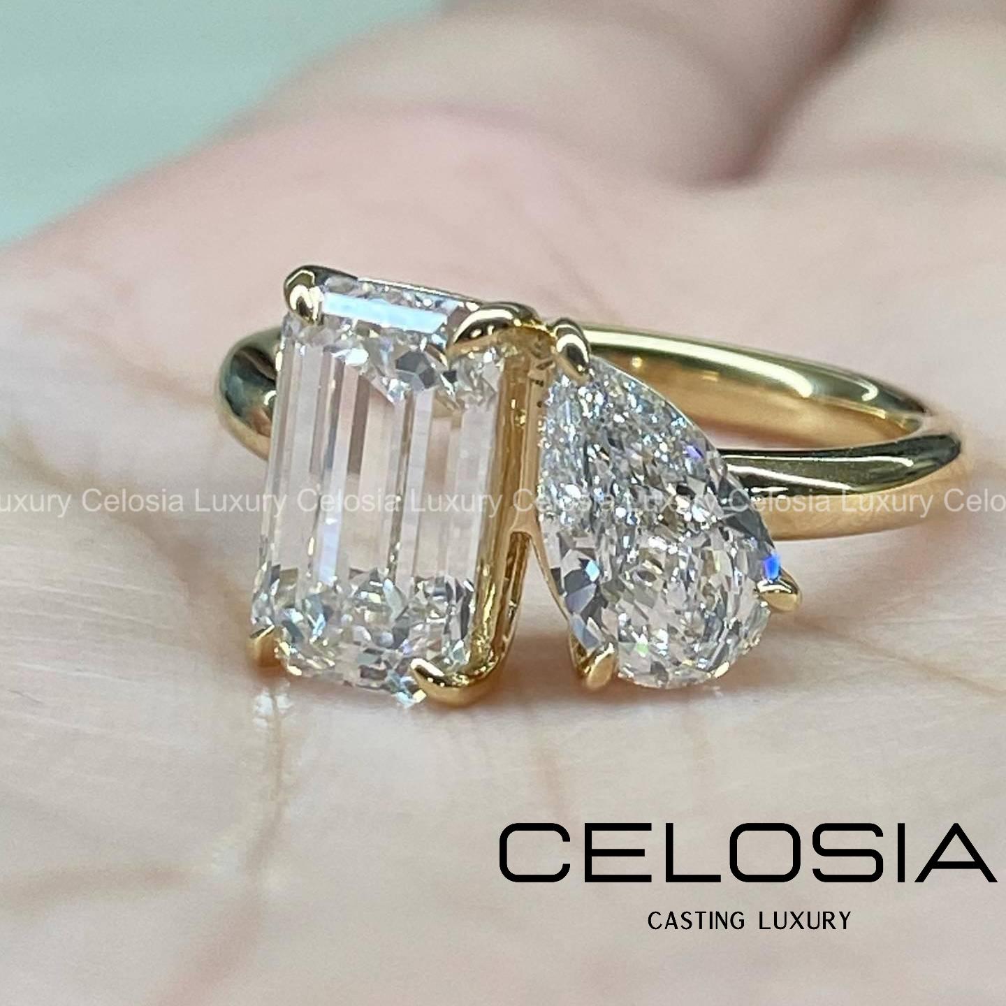 2Ct Toi Et Moi Ring | Smaragd Und Birnbaumschliff Zwei Stein Verlobungsring Massiver Gold Minimalist Moderne Statement Ring von CelosiaLuxury