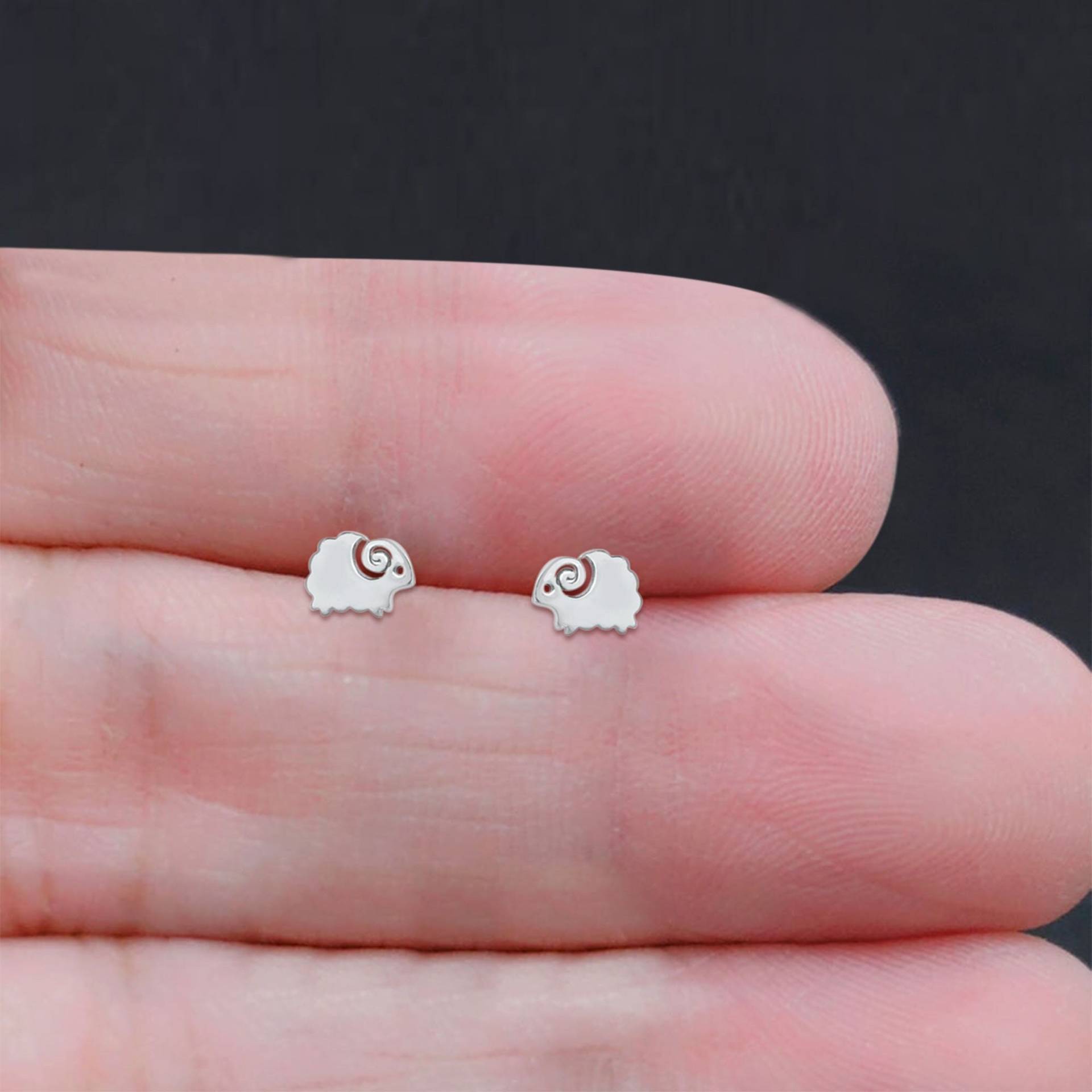 6 Mm Winzige 925 Sterling Silber Ohrstecker Zweitloch Piercing Klein - Schaf von CelticByBlueCloud