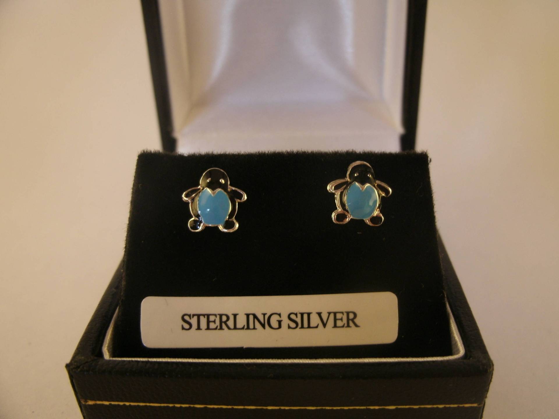 sterling Silber Pinguin Ohrringe Irisch Gemacht Emaille sterling Silber Pinguin Ohrringe Irisch Gemacht Emaille von CelticCraftCo