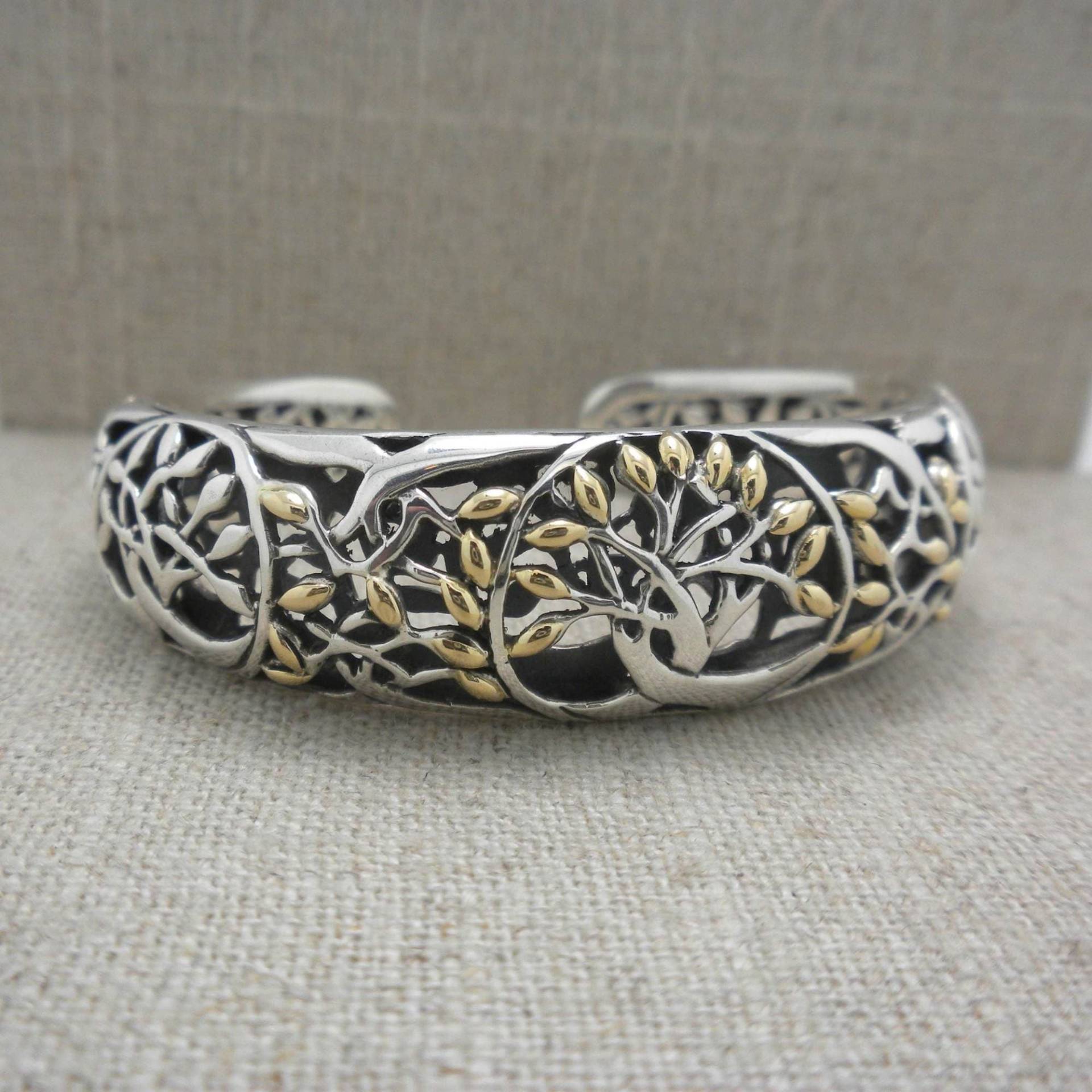 Durchschnittliche Größe 7 Sterling Silber Und 18K Baum Des Lebens Armreif Von Keith Jack Jewelry Signiert Geschenkbox Mit Reinigungstuch von CelticGirlJewelry