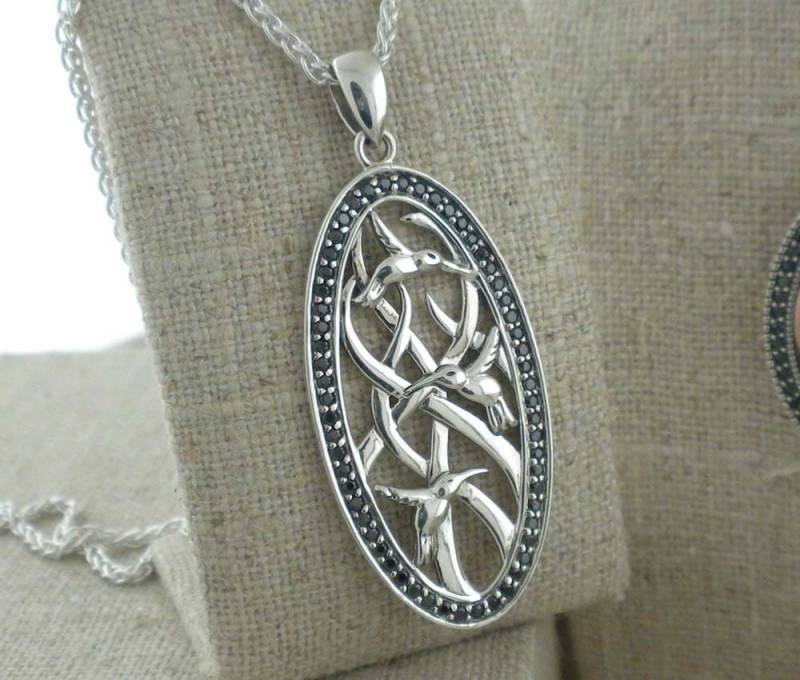 sterling Silber Kolibri Anhänger Mit Schwarzen Zirkonia Von Keith Jack Jewelry Geschenkbox Putztuch von CelticGirlJewelry