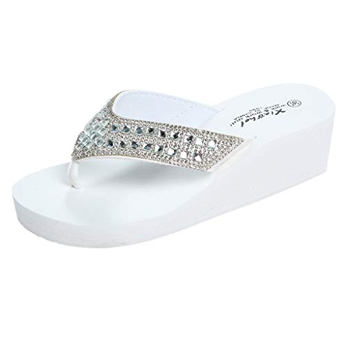 Boho Sandalen Damen Plateau Keilabsatz Bohemian Zehentrenner mit Strass, Frauen Sommer Verzierte Flip Flops Schöne Sommerschuhe Bequeme Zehenstegsandalen Celucke (Weiß, EU39) von Celucke Sandalette