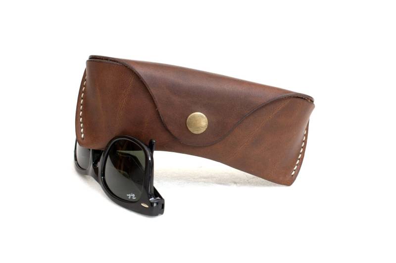Brillenetui Aus Leder - Pflanzlich Gegerbtes Personalisiert Espresso Brillenetui Aus Leder - Pflanzlich Gegerbtes Personalisiert Espresso von Celyfos