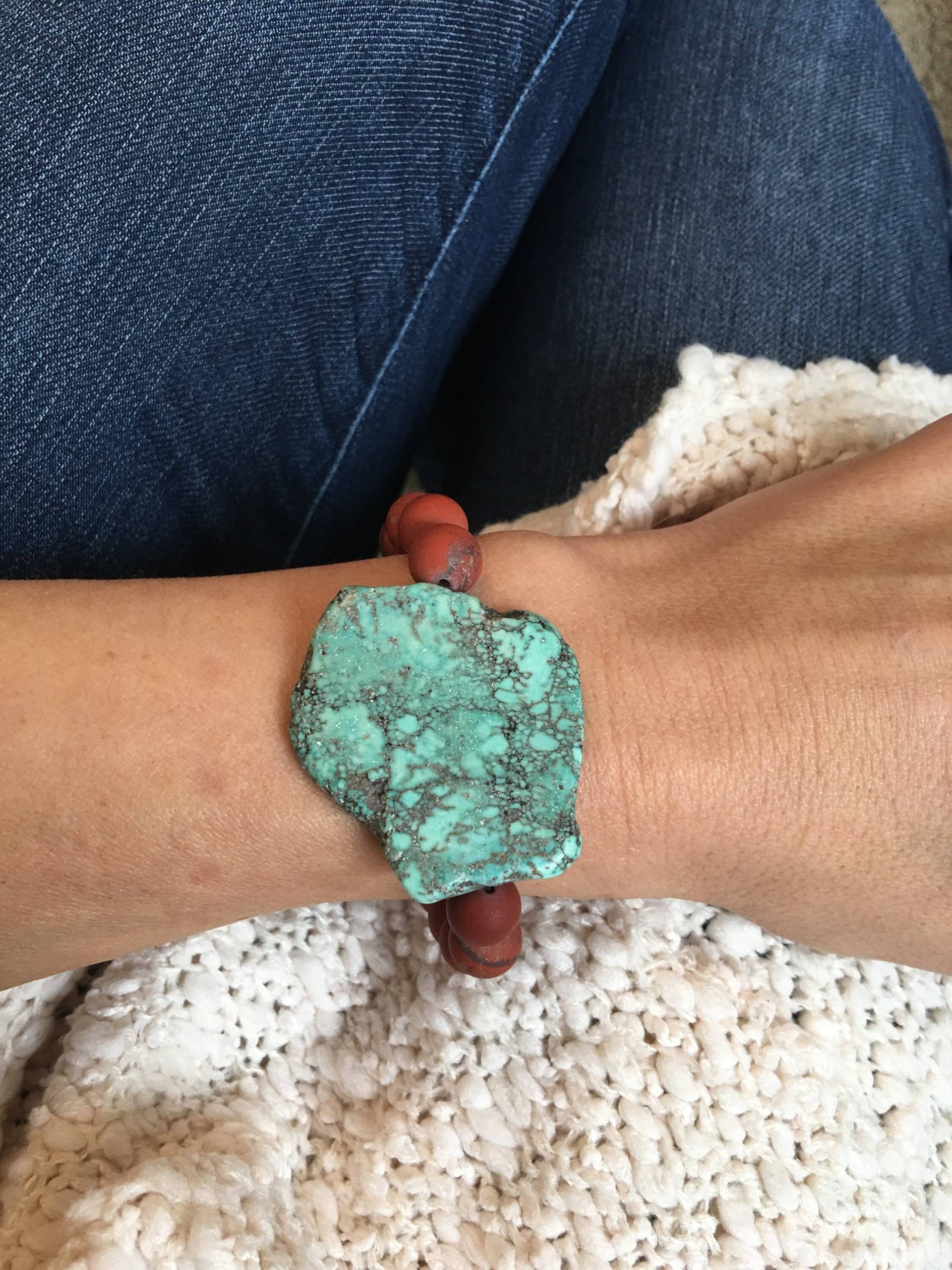 Rayne Türkis Und Matt Roten Jaspis Perlen Armband Rayne Türkis Und Matt Roten Jaspis Perlen Armband von CenteredJewelry
