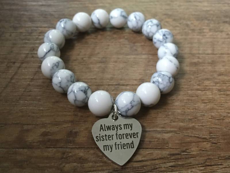 Schwester Charm Perlen Armband, Stretch Schwester Charm Perlen Armband, Stretch von CenteredJewelry