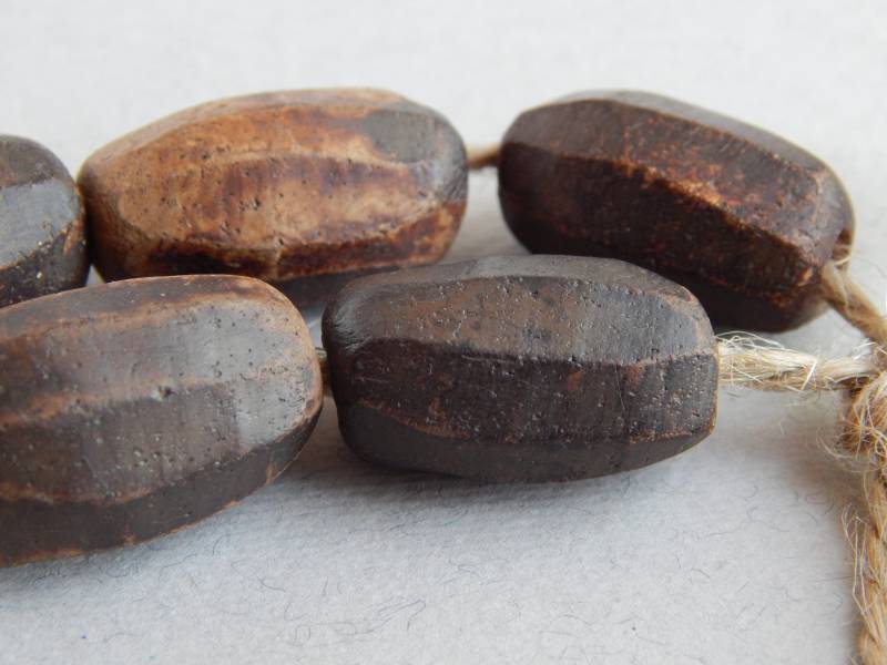 Ein Satz Von Keramikperlen, Für Handarbeit, Ein Armband Aus Perlen, Halsketten, Handgemachte Schmuck, Geschenk Sie, Stammes-Dekorationen, Land Perlen von CeramicBeadsUA