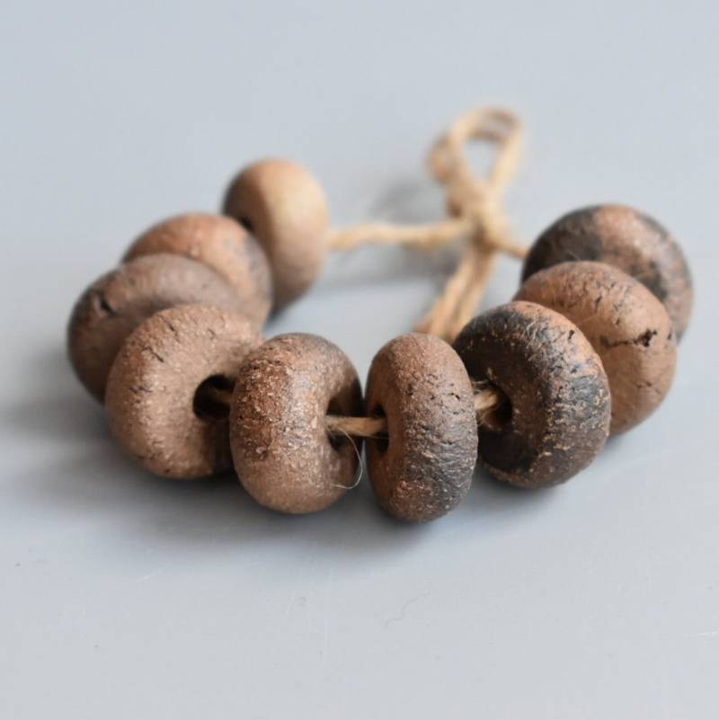 Ein Set Von 9 Keramikperlen, Für Handarbeit, Armband Aus Perlen, Eine Halskette, Ein Handgefertigtes Ornament, Geschenk Sie von CeramicBeadsUA