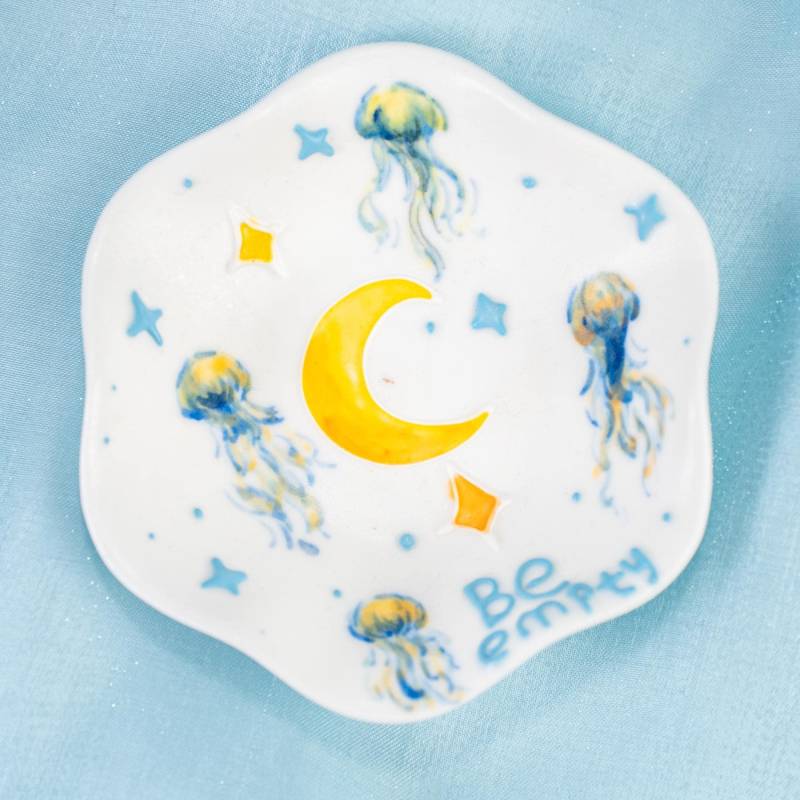 Mondschein Meditations Ringschale |Handgemachte Wellenförmige Porzellan Weiße Qualle Schmuckhalter |Skurriles Sternennacht Trinket Tablett Geschenk von CeramicRepublicDE