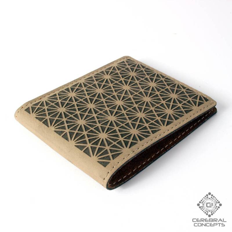 Hexagon Portemonnaie - Weiches Und Langlebiges Veganes Leder Lasergraviert Mit "Hexagonal Matrix" Heilige Geometrie Design Kunst Weihnachtsgeschenk von CerebralConcepts