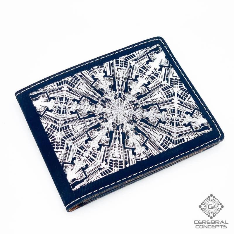 Portemonnaie - Weiches Langlebiges Veganes Leder Lasergraviertes "Alien Tech" Design Heilige Geometrie Kunst Geschenk Für Freund Vater von CerebralConcepts