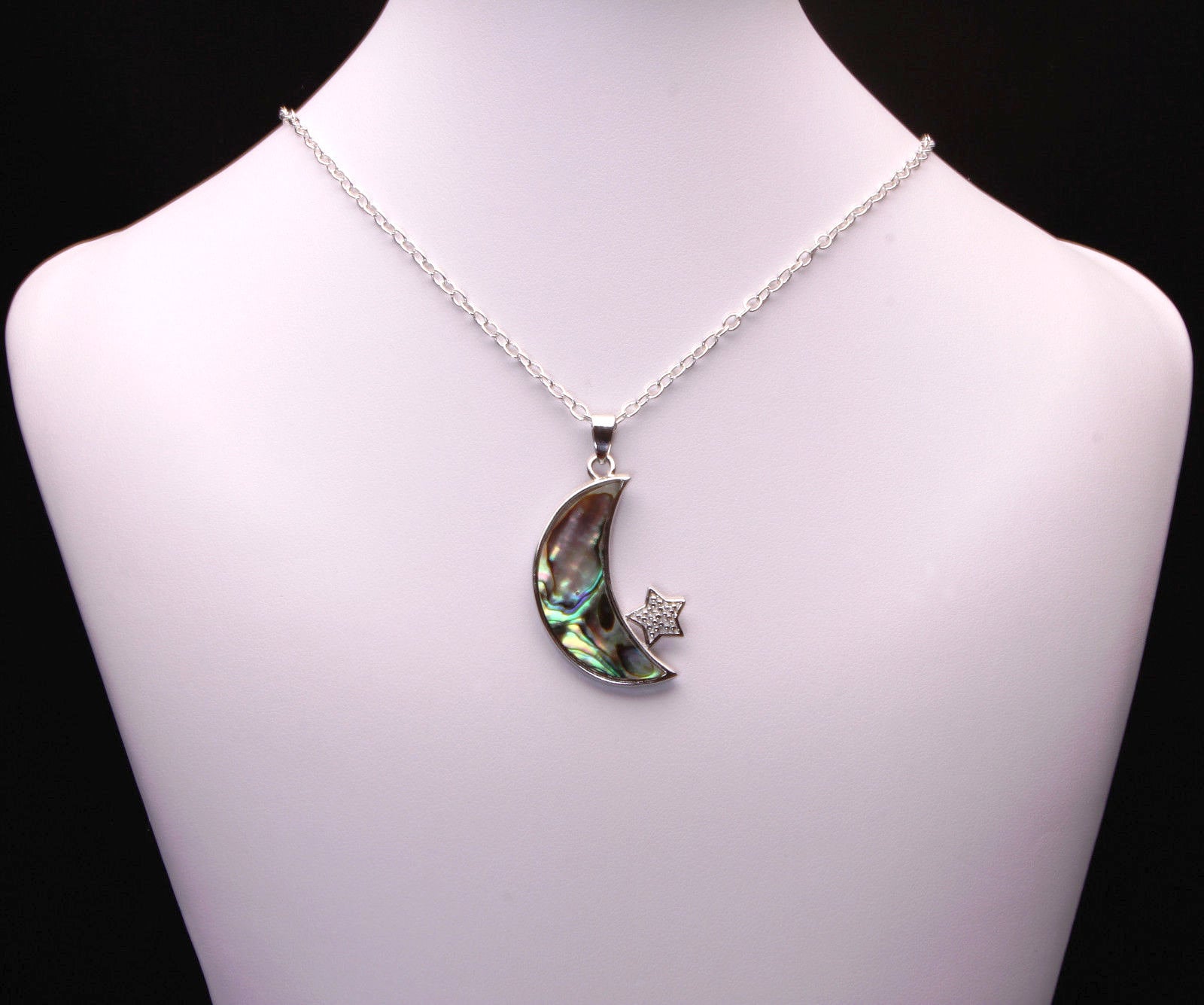 Abalone Perle Mond Anhänger Halskette Abalone Perle Mond Anhänger Halskette von CestBelleByMimi