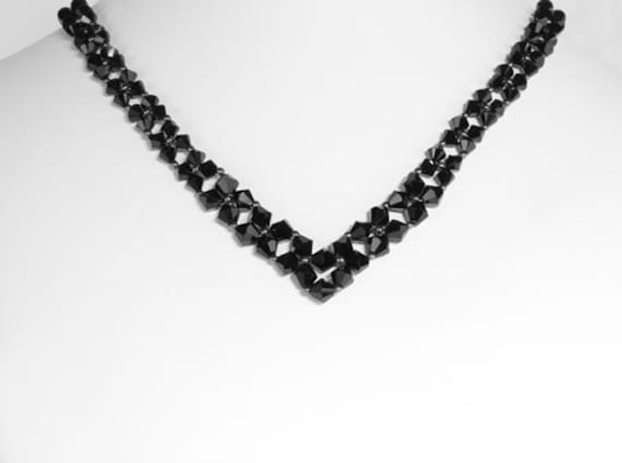 Crystal Jet Schwarz V Halskette Sterling Silber Crystal Jet Schwarz V Halskette Sterling Silber von CestBelleByMimi