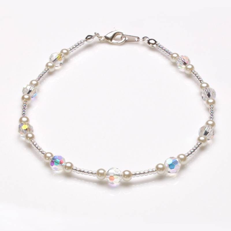 Weiße Glasperle Und Swarovski Runde Armband Weiße Glasperle Und Swarovski Runde Armband von CestBelleByMimi