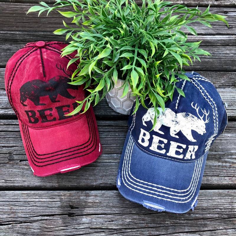 Beunruhigt Bier-Bär-Baseballmütze - Strand-Boot-Hut von CestLaVieGiftsLLC