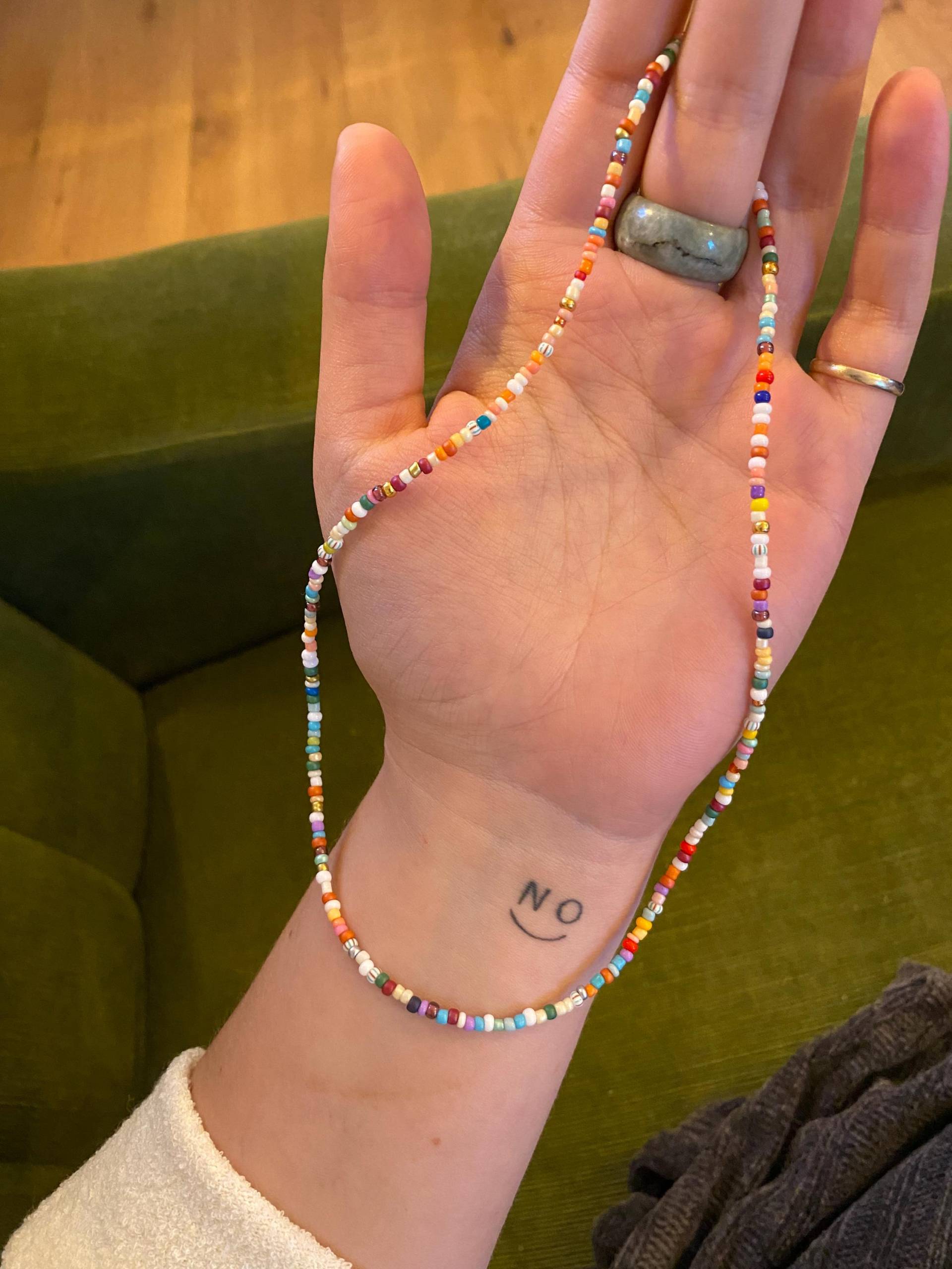 Perlenkette, Halskette Mit Bunten Perlen, Handgemachte Kette, Schmuck von Cewelryna