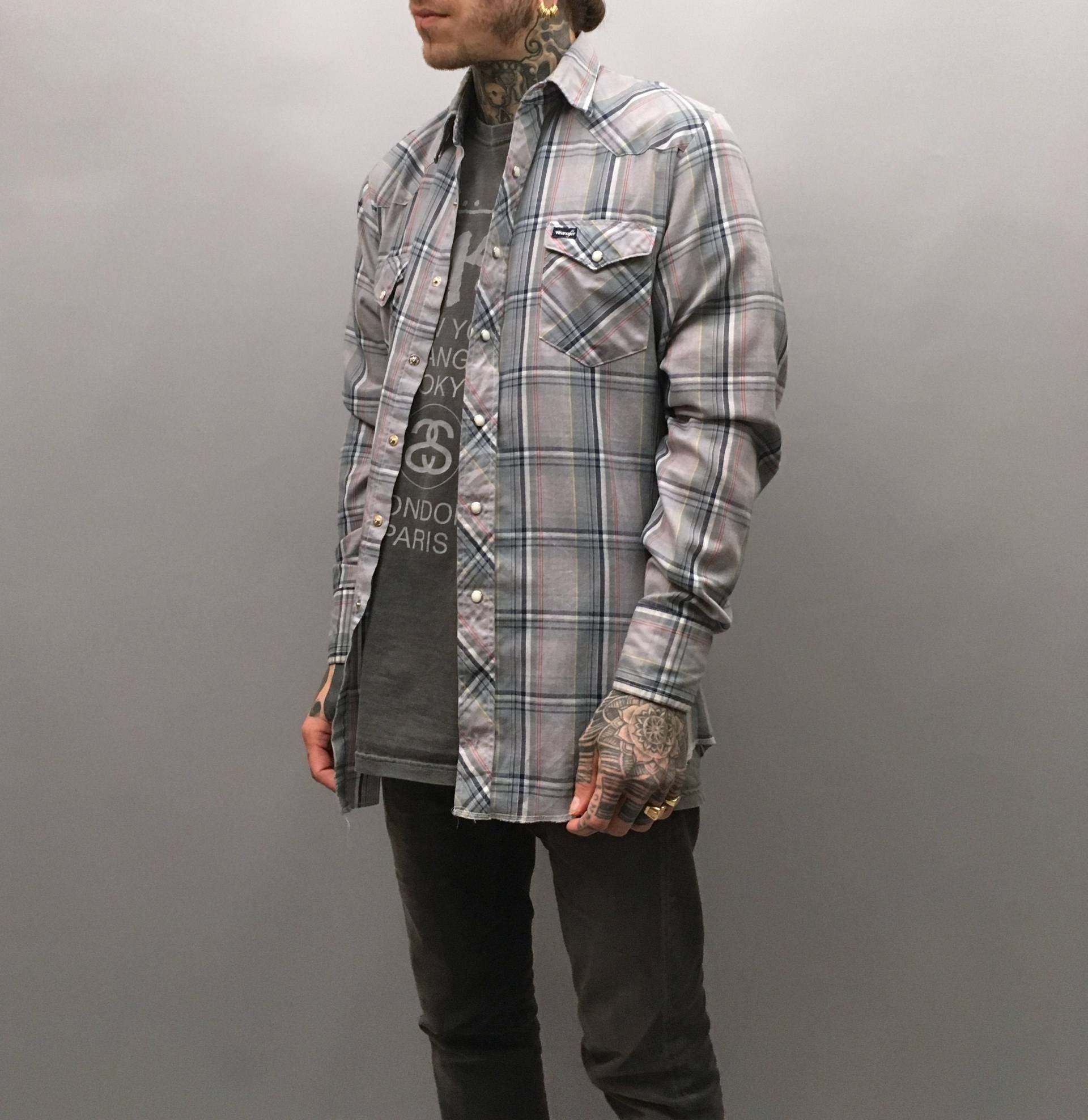 1970Er Jahre Grau Kariert Check Wrangler Shirt Größe M-L 1970Er Jahre Grau Kariert Check Wrangler Shirt Größe M-L von ChaChaChaStore