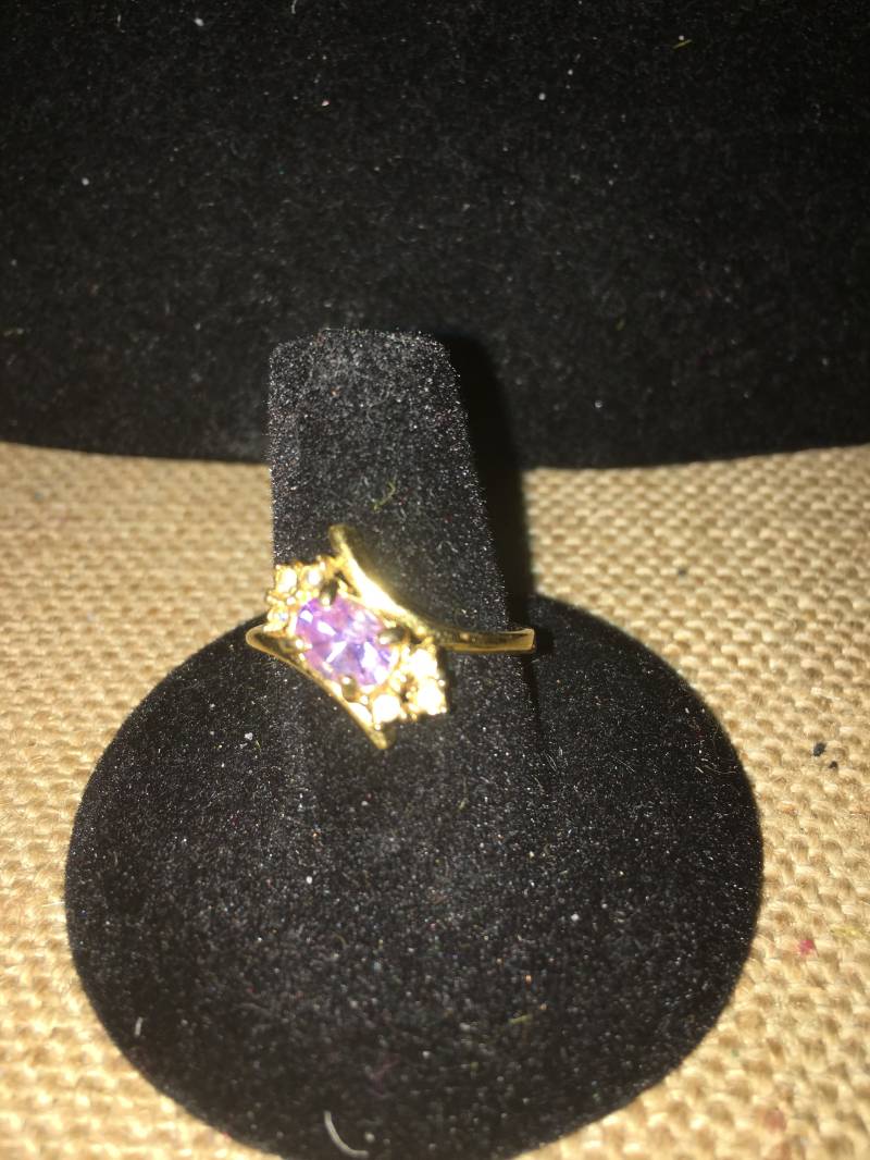 Vintage Gold Ton Lila Stein Und Kristalle Vintage Gold Ton Lila Stein Und Kristalle von ChaDavidVintage