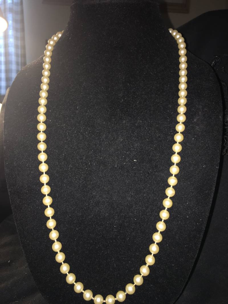 Vintage Off White Perlen Halskette Vintage Off White Perlen Halskette von ChaDavidVintage