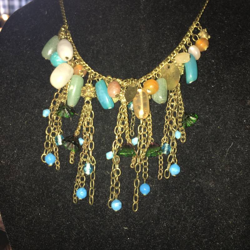 Vintage Silber Ton Schattierungen Von Blau, Weiß Und Orange Glas Perlen Baumeln Halskette Vintage Silber Ton Schattierungen Von Blau, Weiß Und Orange Glas Perlen Baumeln Halskette von ChaDavidVintage