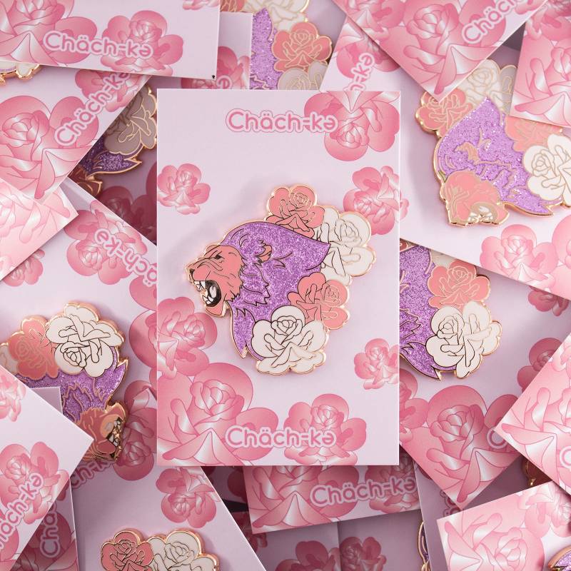 Löwe X Rosen Hard Enamel Pin Löwe X Rosen Hard Enamel Pin von ChachkeStore