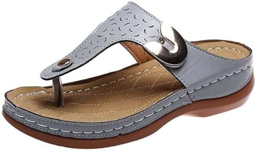 2022 Sommer neue Damen Metalldekor Feature Muster Keil Flip-Flops, Orthopädische Sandalen für Damen (41 EU, Gris) von Chagoo