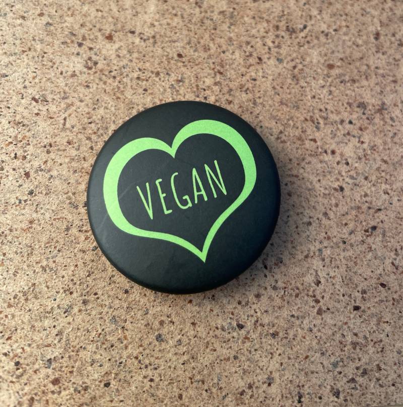 Vegan Button B-Ware von ChaiBaerSpace