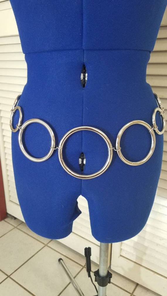 Vielseitiger Stahlringgürtel von ChainFireDesigns