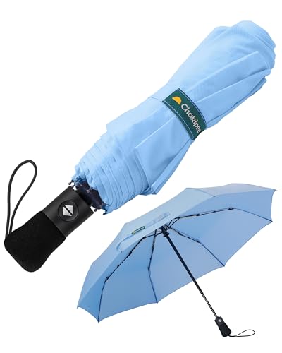 Chakipee Groß Sturmfest Kompakter Reise Regenschirm – Automatik Taschenschirm für Herren und Damen, 8 Rippen Schirm Tragbarer 210T-Stoff 97 cm Spannweite Himmelblau von Chakipee
