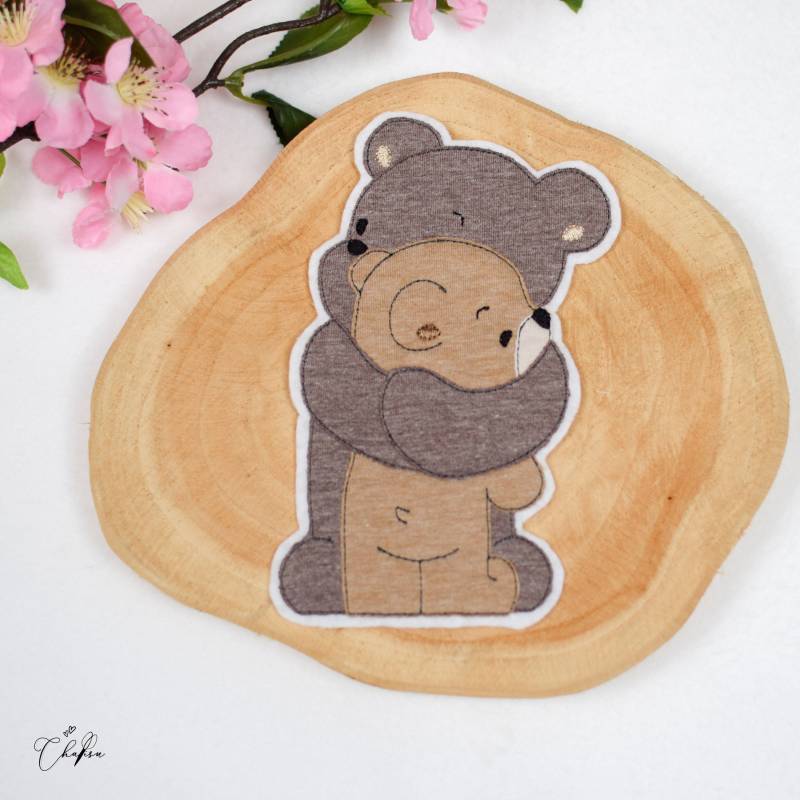Aufnäher Patch Bär Liebe Applikation Junge Mädchen Stickdatei Zum Aufnähen Kleidung Accessoires Aufnäher Patch Bär Liebe Applikation Junge Mädchen Stickdatei Zum Aufnähen Kleidung Accessoires von Chalisu