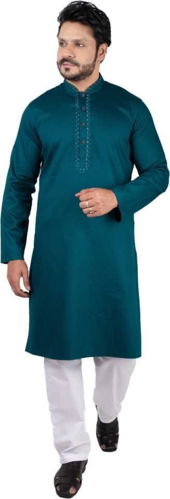 Männer Kurta Und Pyjama Set Baumwollmischung, Freundliche Bambus Kurta, Designer Tunika Lange Aaa Quality Fabric von Chamantailormade